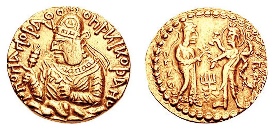 Both sides of a gold Kushan coin of Huvishka: the king's bust, and two standing deities